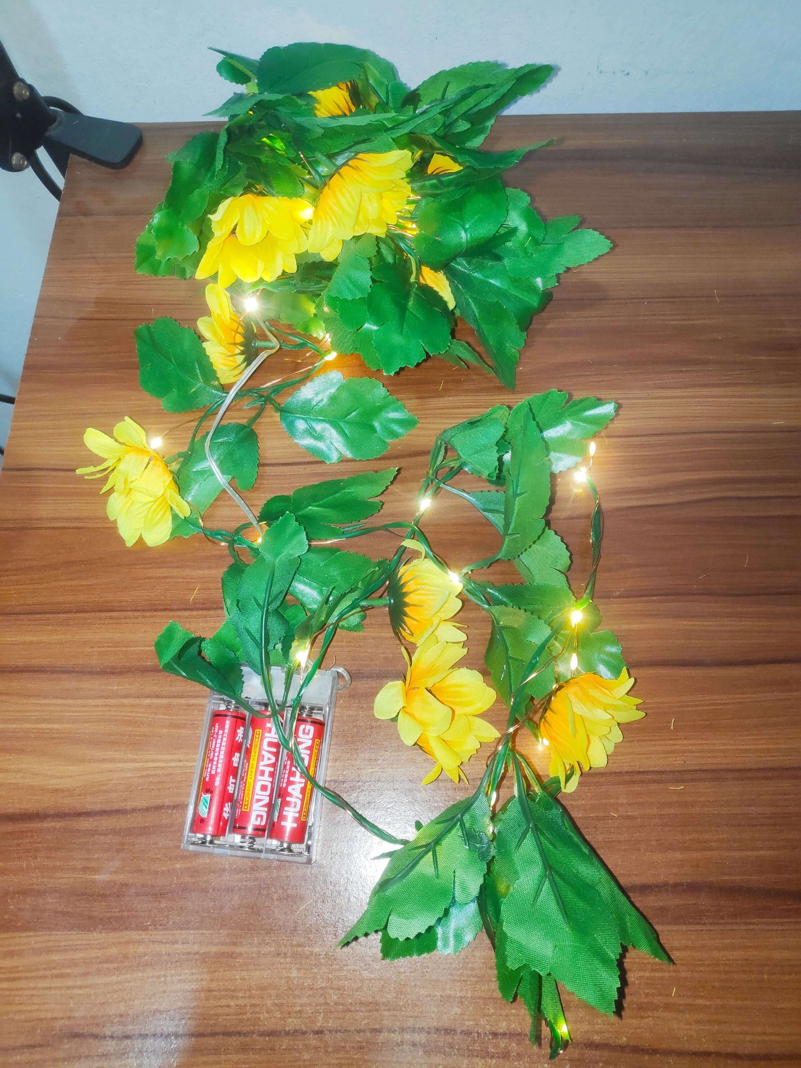 sunflower-led-decorative-vine-light-5m-50-lights-battery-img-02